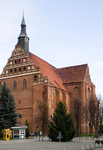 Wilsnack, St. Nikolai, Außenansicht von Südwesten, CVMA Deutschland Potsdam/ Berlin-Brandenburgische Akademie der Wissenschaften, Foto: Holger Kupfer.